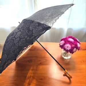 🔴SOLD🔴Elegant Black Lace Parasol NWOT